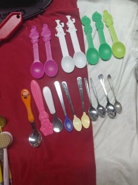 Baby Spoons Lot Metal/plastic Various Brands Some Vintage X17 Lot